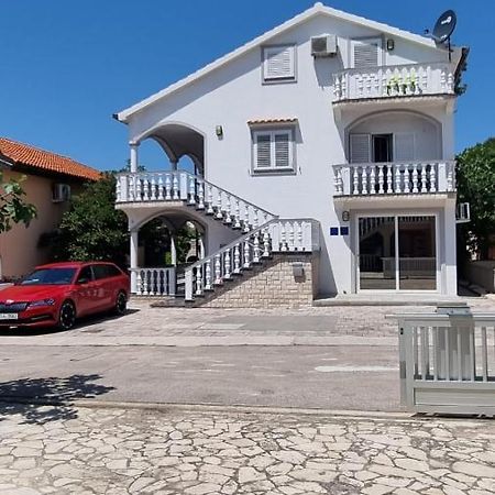 Apartmani Ira Вир Экстерьер фото