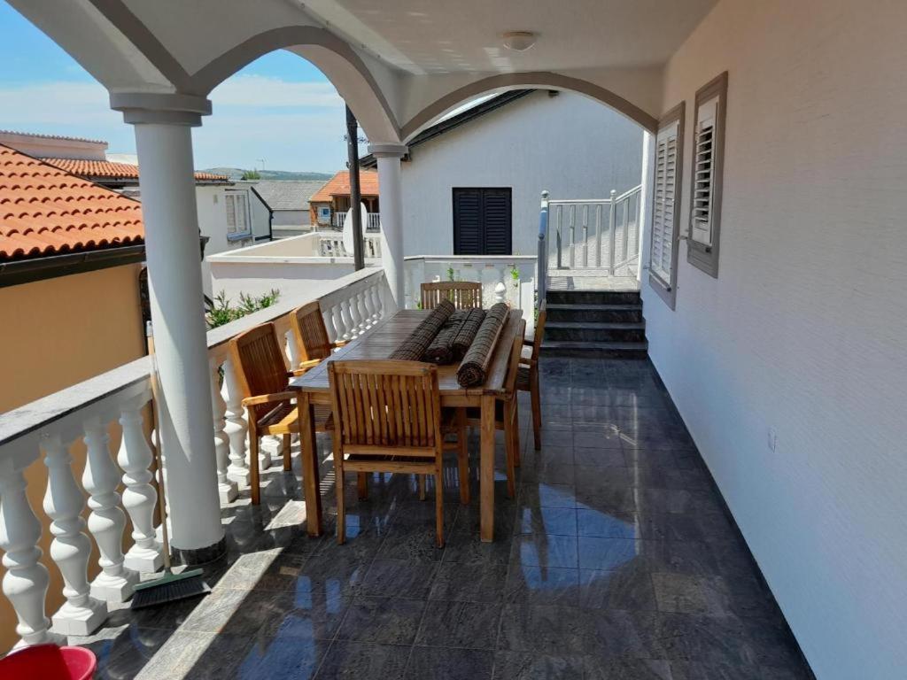 Apartmani Ira Вир Экстерьер фото