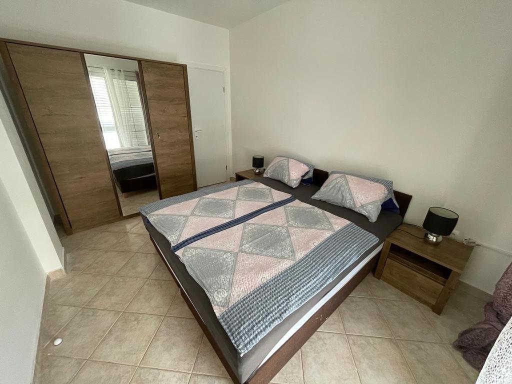 Apartmani Ira Вир Экстерьер фото