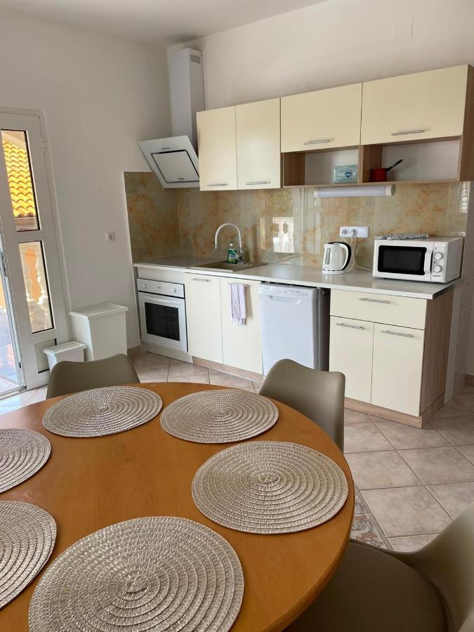Apartmani Ira Вир Экстерьер фото