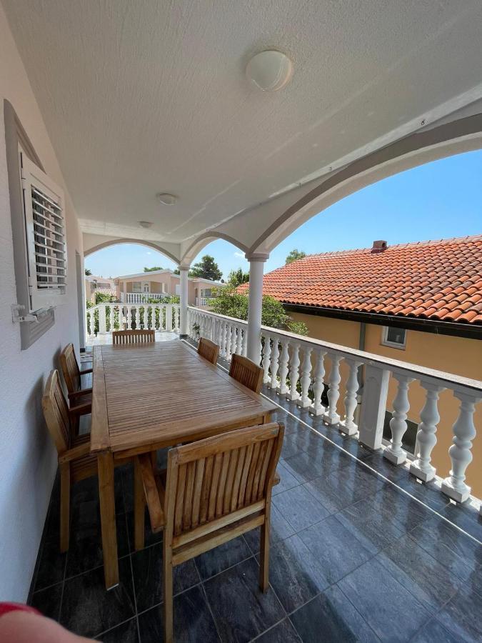 Apartmani Ira Вир Экстерьер фото